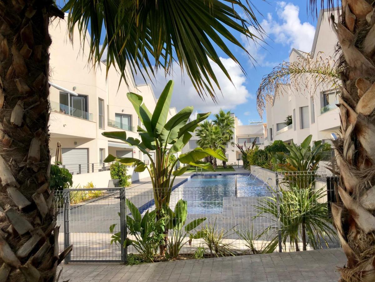 Villa Amalia 54 Torrevieja Buitenkant foto